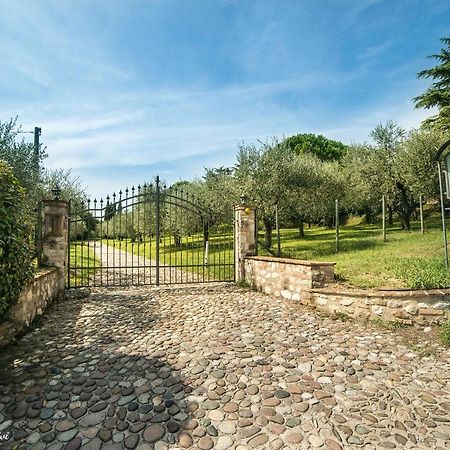 Residenza Fondo Ulivi Villa Ponti sul Mincio Buitenkant foto